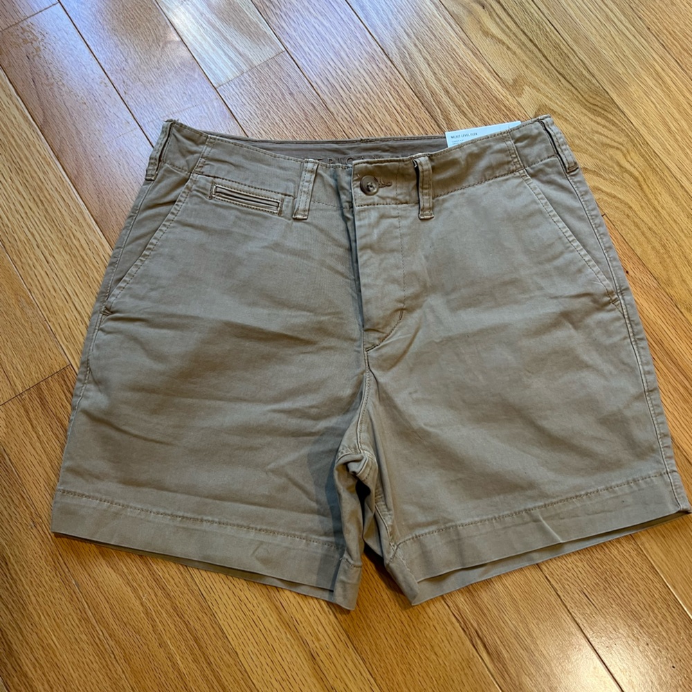 American Eagle Men’s Tan Casual Shorts